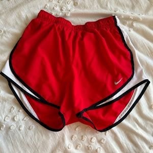 RED NIKE RUNNING SHORTS WOMENS SIZE M